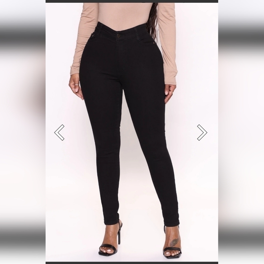 Fashion Nova Size 1/2 Black High Rise Kahula Skinny Jeans